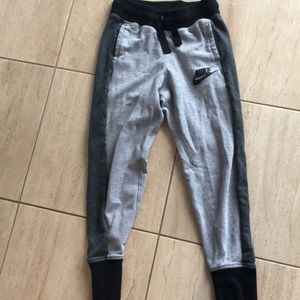 Nike joggers